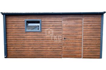 ZÁHRADNÝ DOMČEK 4,5x2m – Dvere – Okno – Tmavý orech – Imitácia dreva – Rýna okapová – Strecha spád dopredu TKD279