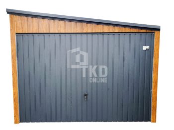 Plechová garáž 3x4 – dvojkrídlové dvere – antracit + orech svetlý – imitácia dreva – strecha spád nabok TKD107